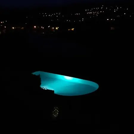 Amazing Farm House In 帕雷迪什迪科拉